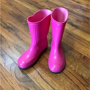 Girls Hot Pink Toddler Rainboots Rain Boots EUC
Size 13
Smoke Free Home
Bundle…